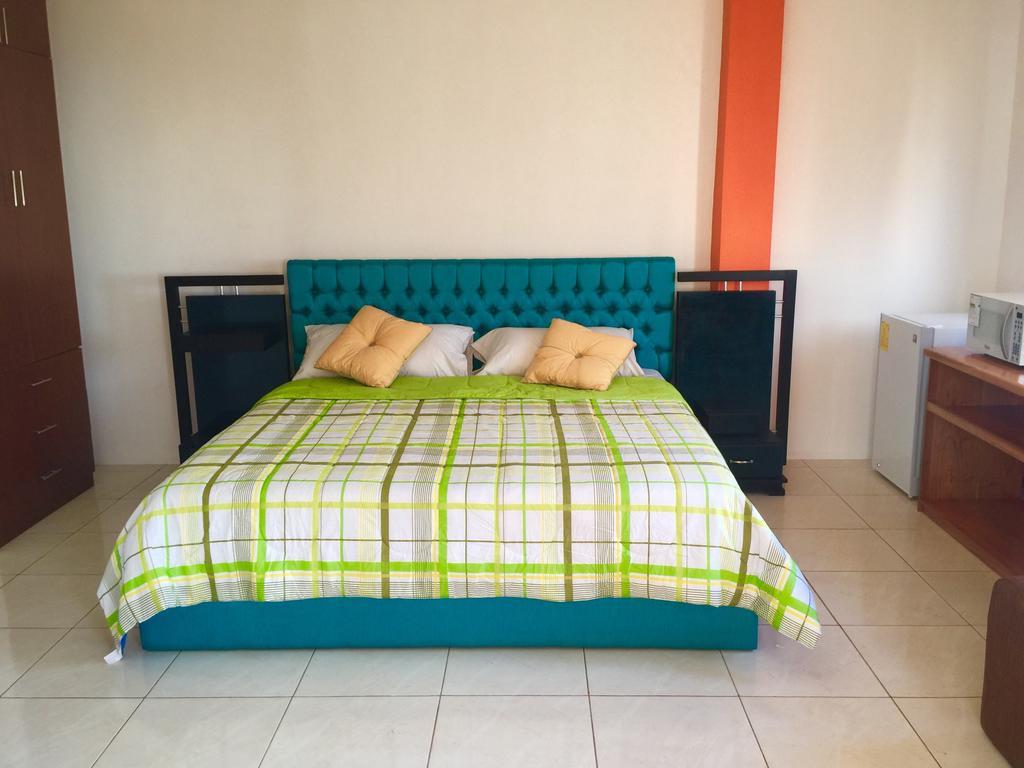 Hostal Tongo Reef Puerto Baquerizo Moreno Habitación foto