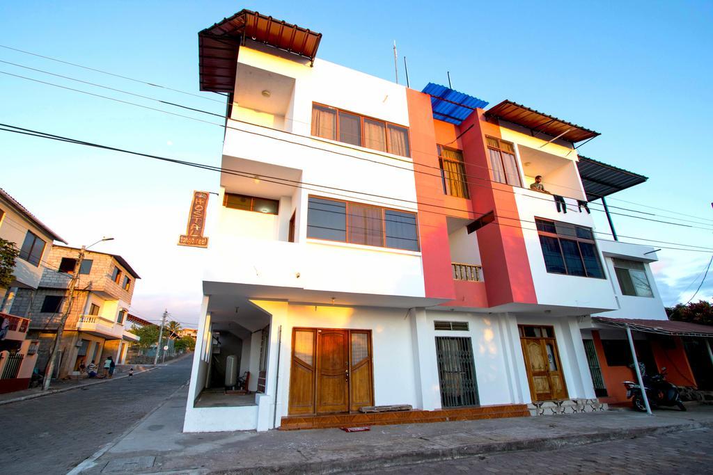 Hostal Tongo Reef Puerto Baquerizo Moreno Exterior foto