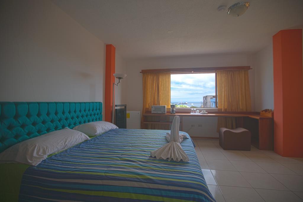 Hostal Tongo Reef Puerto Baquerizo Moreno Exterior foto